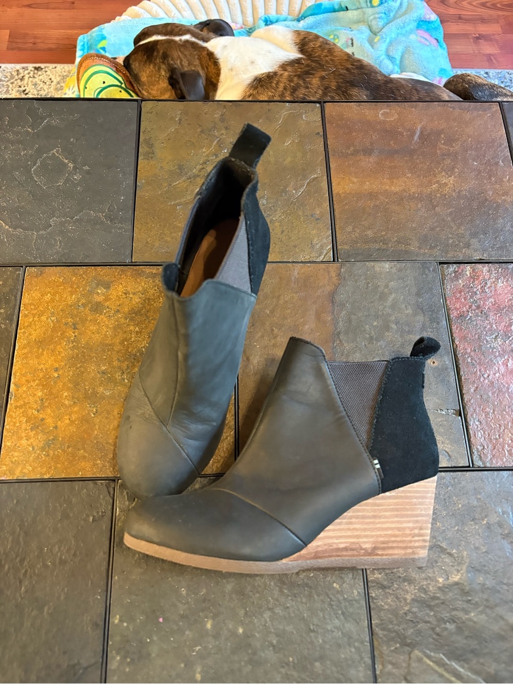 Toms Olive Green and Black Wedge Ankle Boots